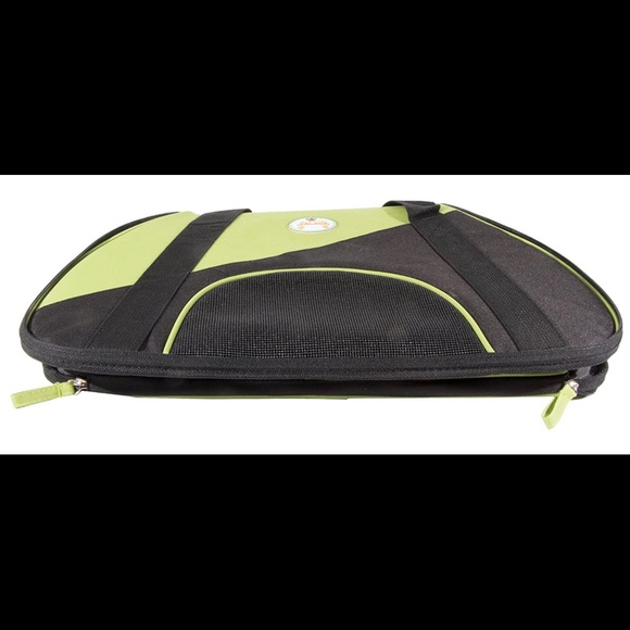 'Zip-N-Go' Contoured Pet Carrier, Airline Approved (COPY) - Picture 4 of 4
